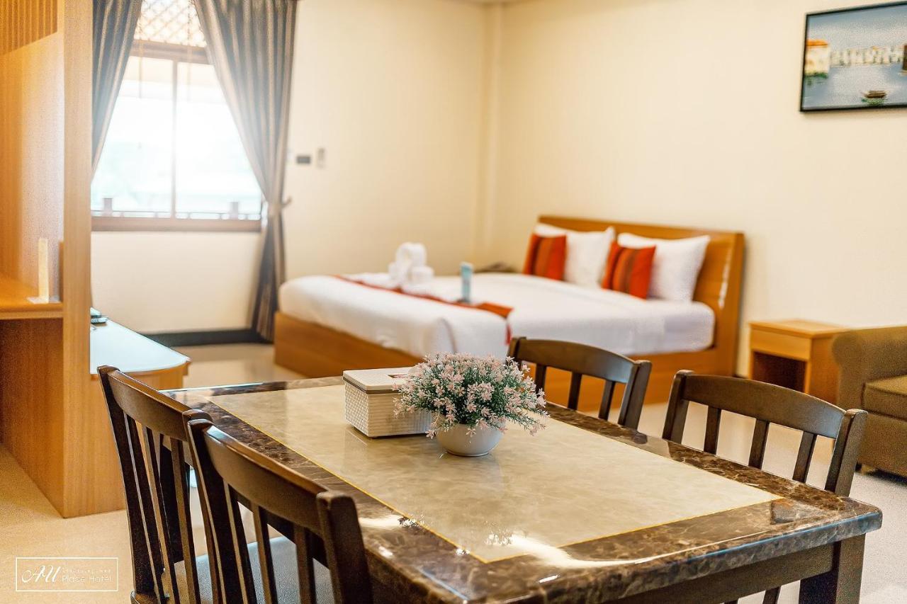 Au Place Hotel Loei Bagian luar foto