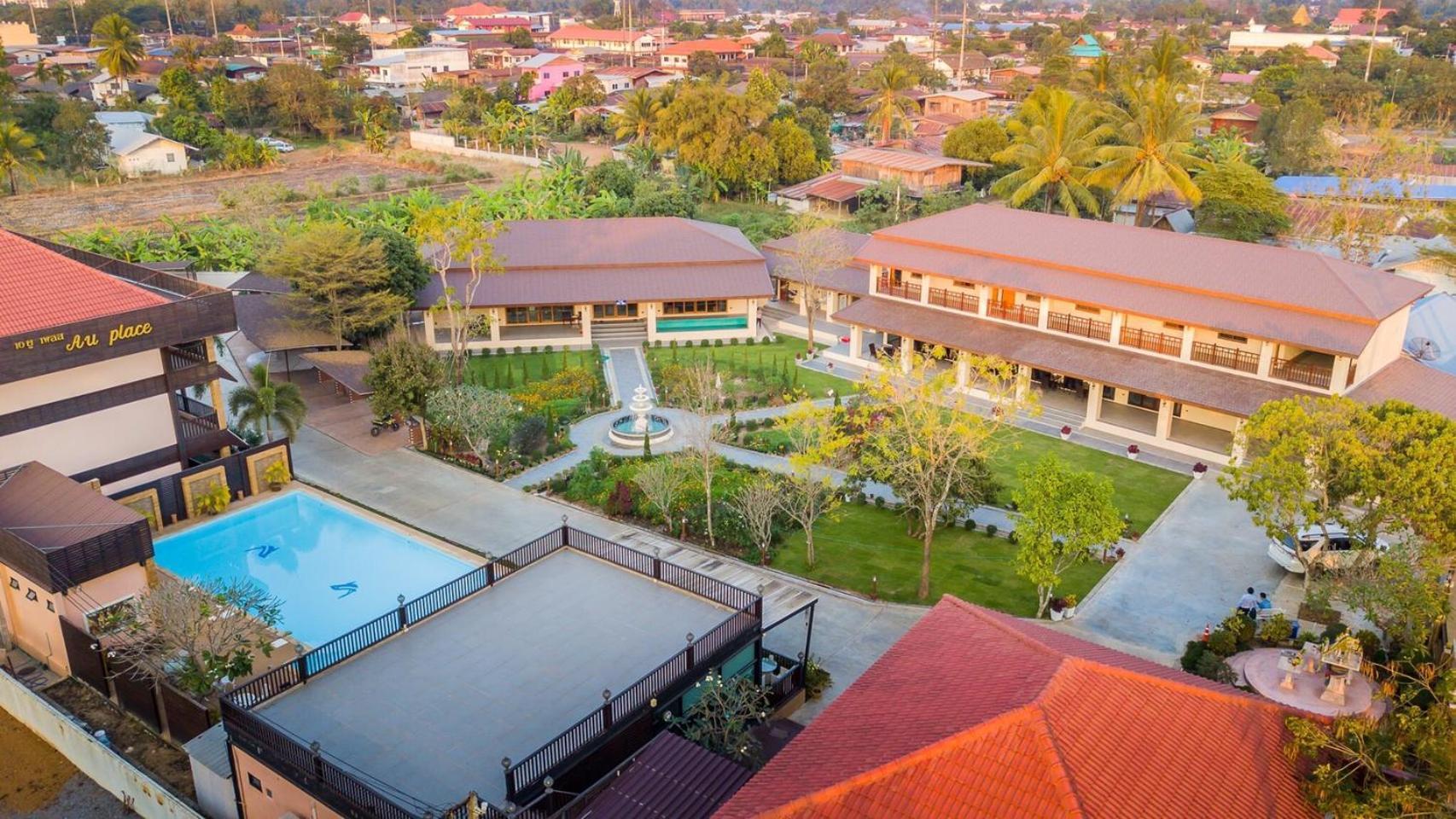 Au Place Hotel Loei Bagian luar foto