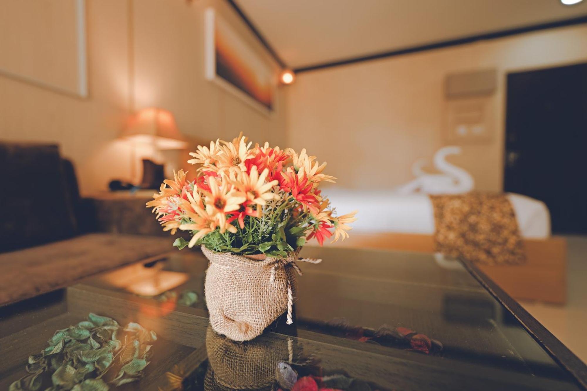 Au Place Hotel Loei Bagian luar foto